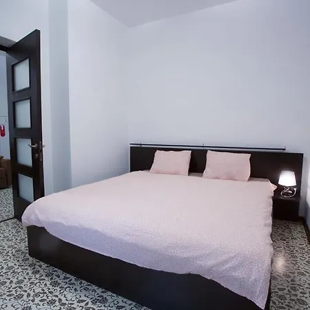 Hostel Maria - Gara De Nord Boekarest