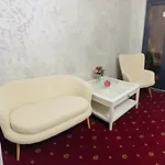 Maria - Gara De Nord Хостел